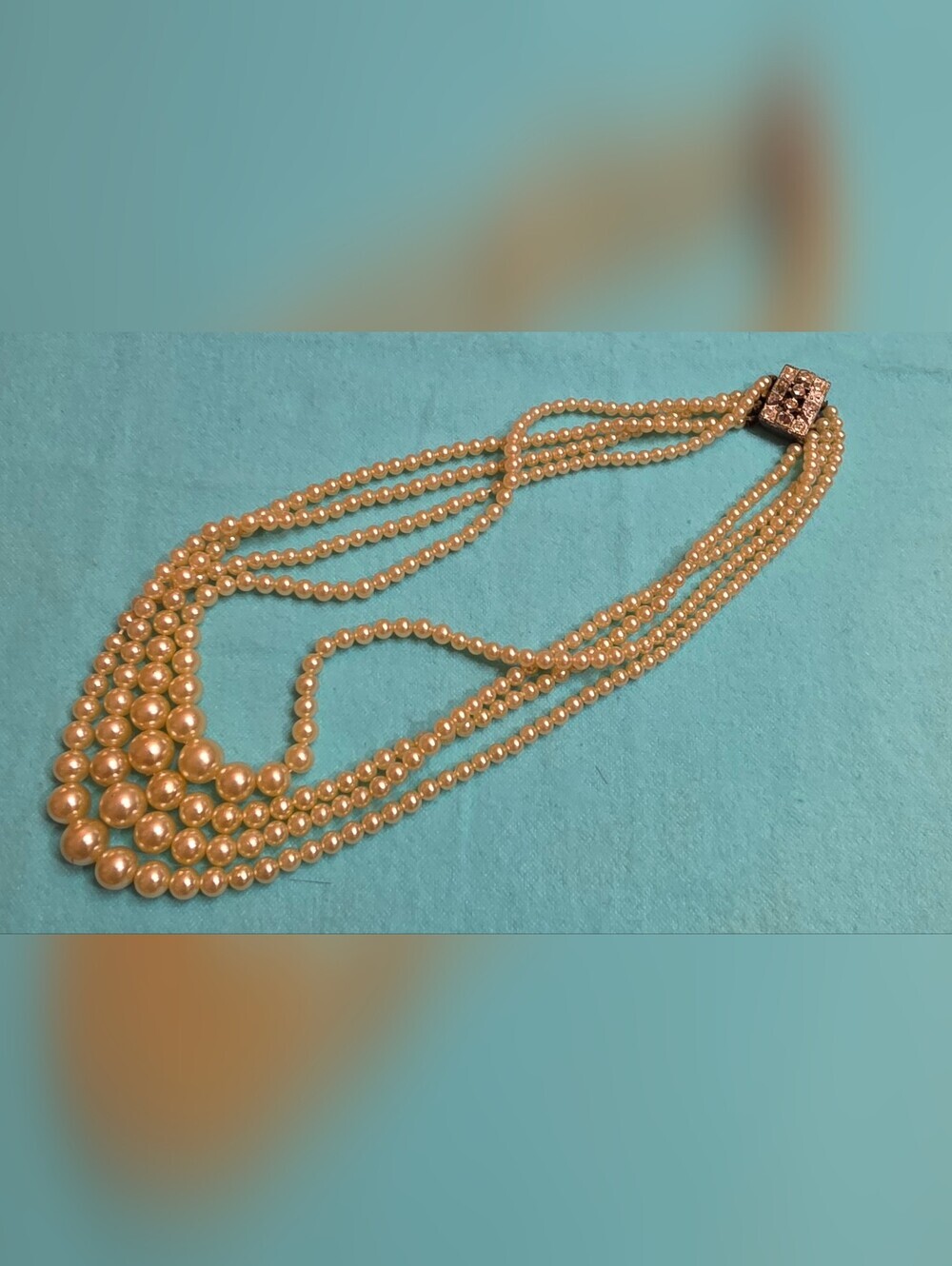 VINTAGE 1940'S HIGH QUALITY FAUX PEARLS 16 IN